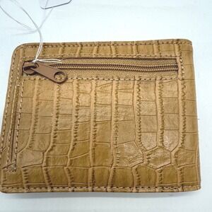Womens‎ Tan Croc Embossed Bi-Fold Wallet Small Zip Compartment Card Holder-glue